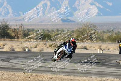 media/Dec-07-2025-CVMA (Sun) [[3e7d2de5dc]]/Race 18-Formula Twins-Formula 40 UL/